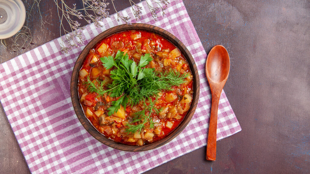 Kräftiger Eintopf als Speisebegleitung zu Wein aus der Weinregion Toskana