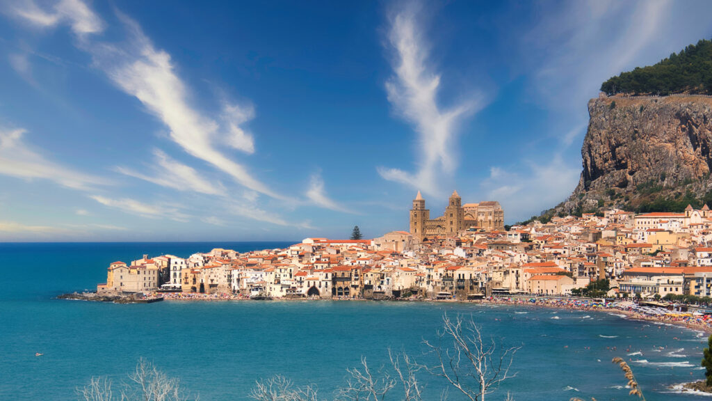 Sizilien-Landschaft mit Reben – Weinregion und Inselcharakter