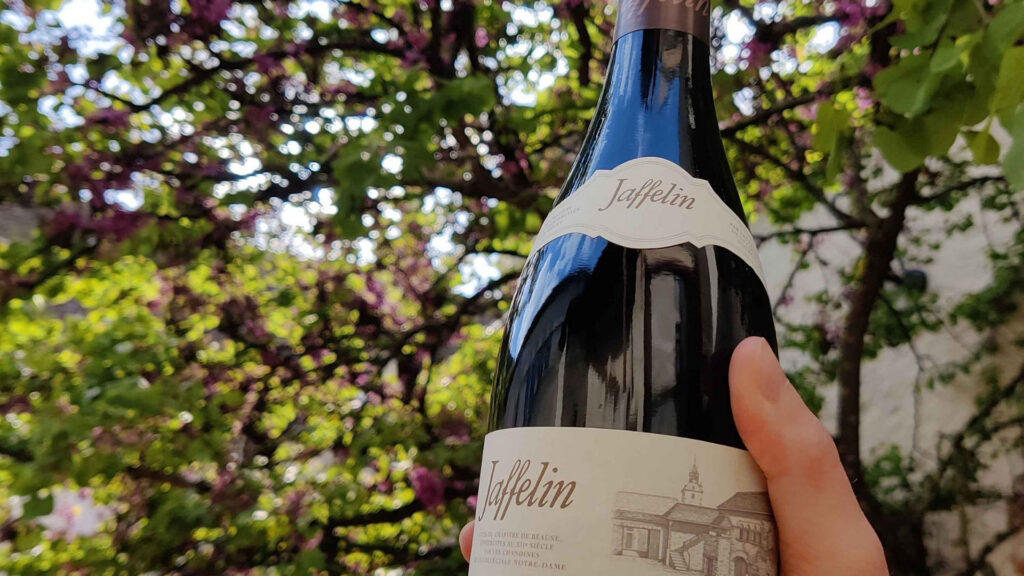 masion-jaffelin-ritschard-weine-blog-expertenwissen-burgund-rotwein-flasche-weingut